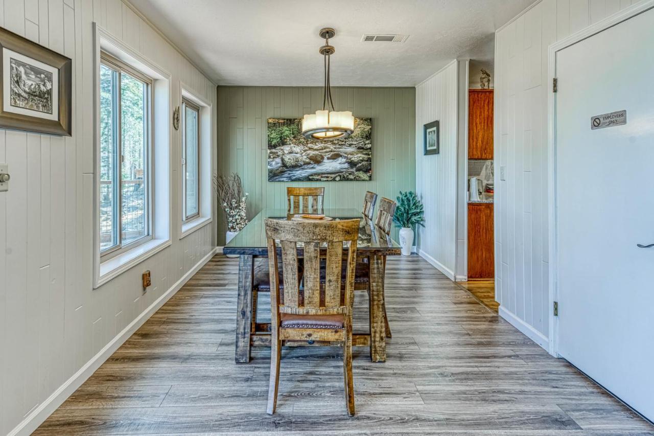 Yosemite West Family Chalet Екстериор снимка