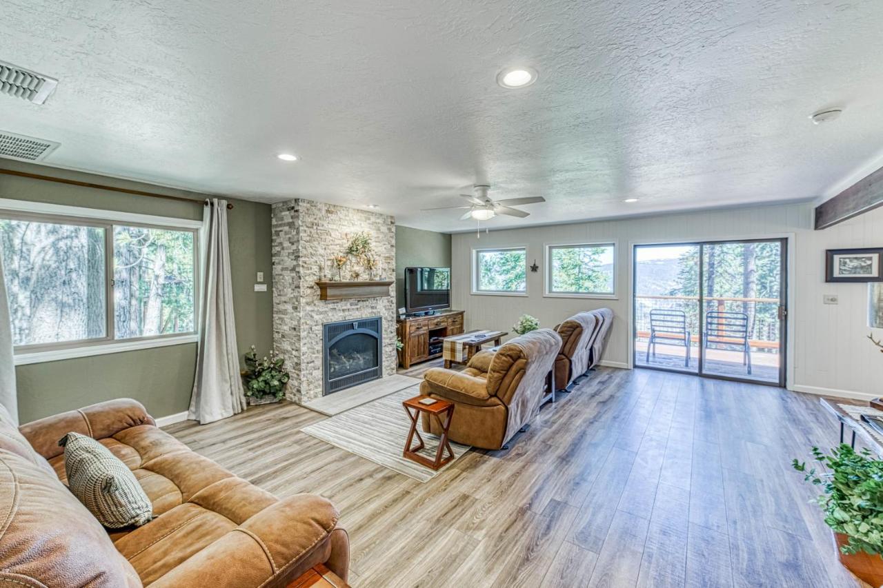 Yosemite West Family Chalet Екстериор снимка