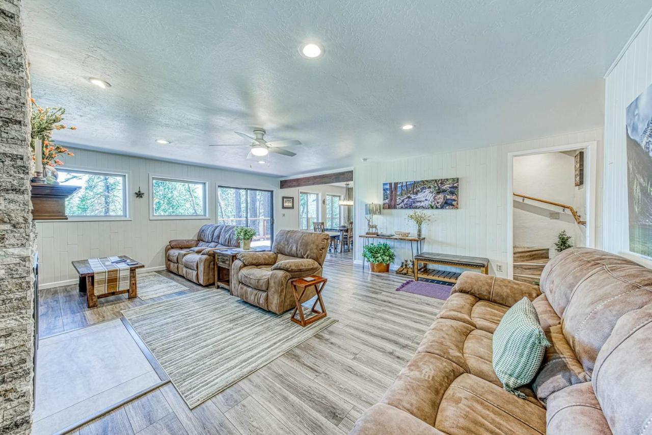 Yosemite West Family Chalet Екстериор снимка