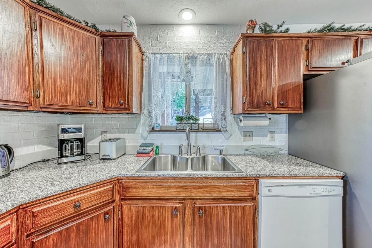 Yosemite West Family Chalet Екстериор снимка